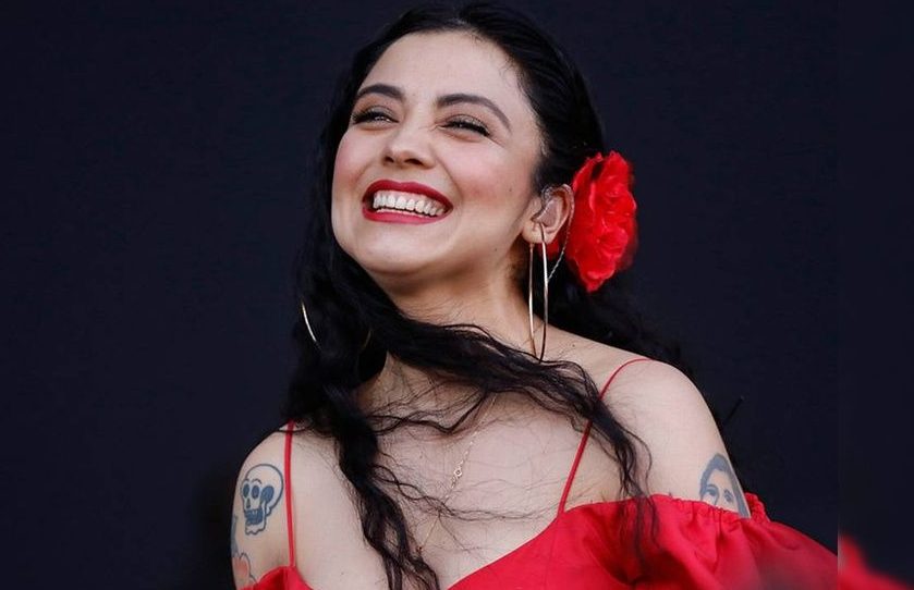 Mon Laferte muestra su lado más optimista con Mon Laferte muestra su lado más optimista con